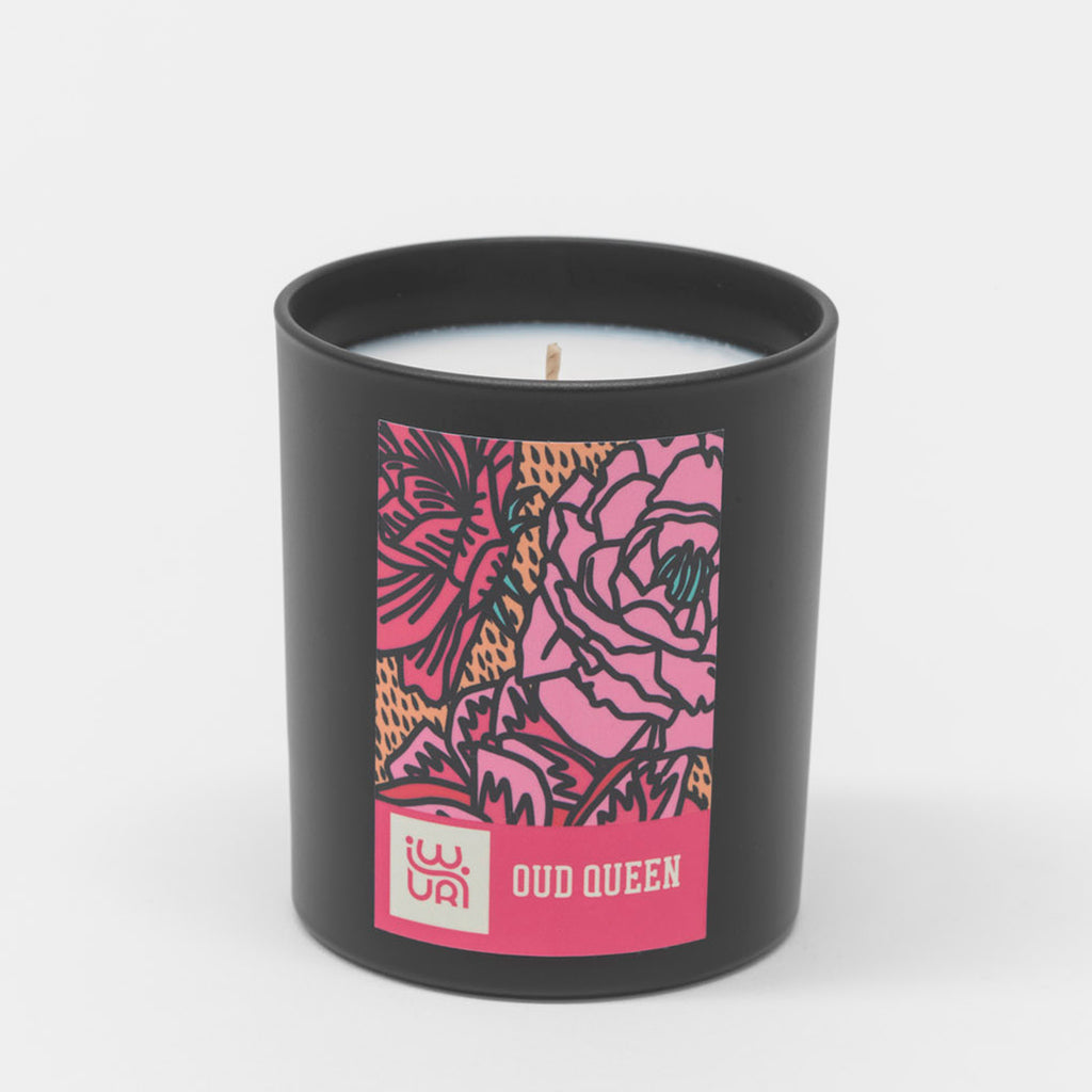 Luxury handmade candle, rapeseed and coconut natural wax, Oud Queen - Velvet Peony and Oud  fragrance. 220g 